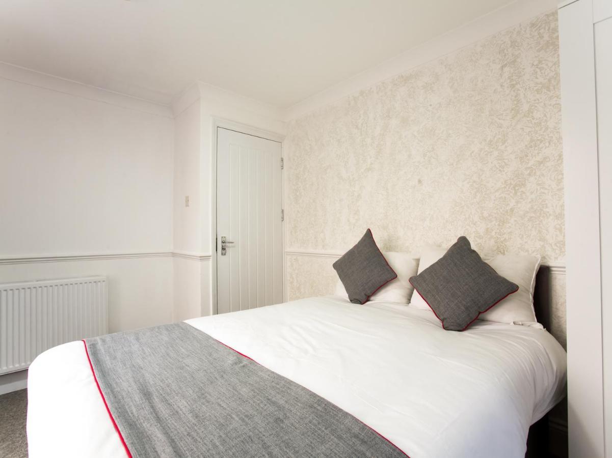 Oyo Brunel Hotel Ъксбридж Екстериор снимка
