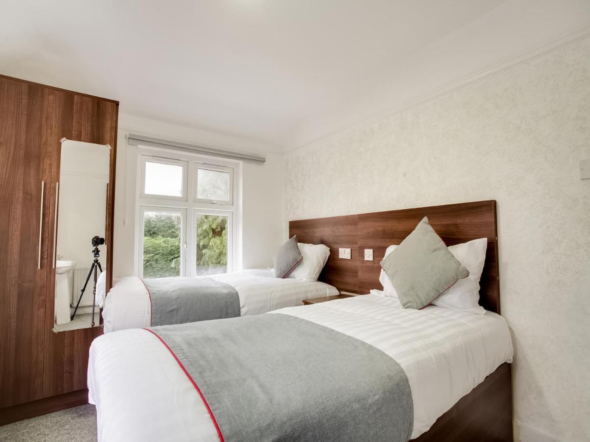 Oyo Brunel Hotel Ъксбридж Екстериор снимка