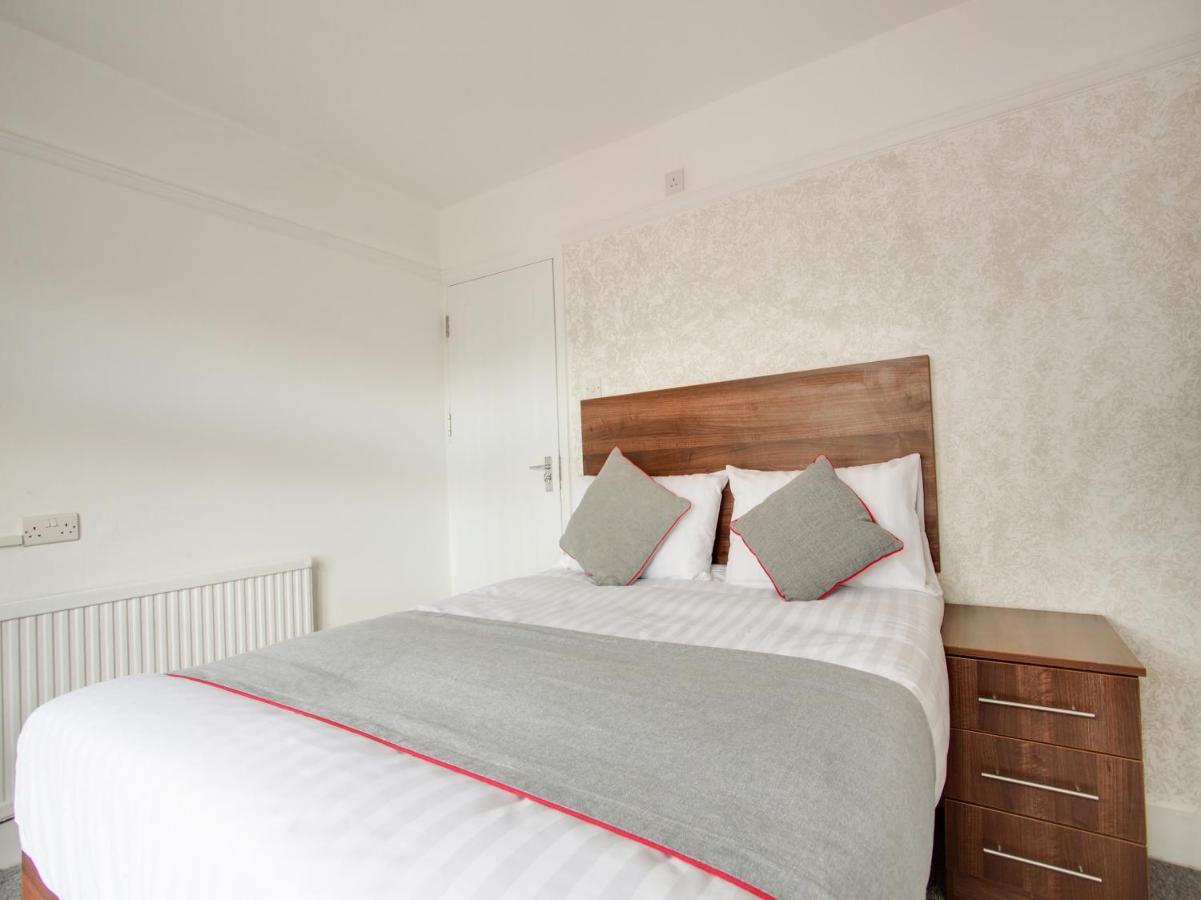 Oyo Brunel Hotel Ъксбридж Екстериор снимка